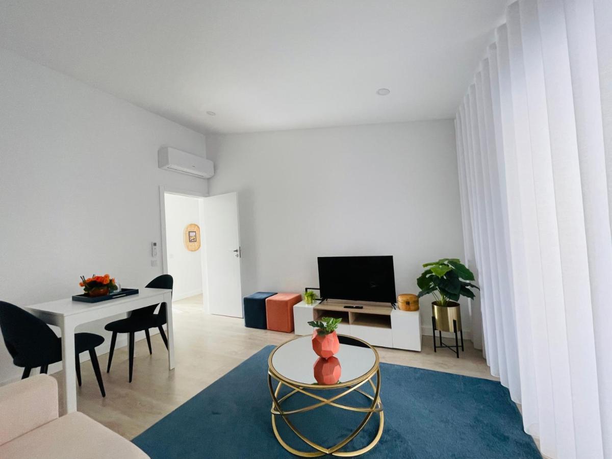 Central Tiled Apartment Aveiro Kültér fotó